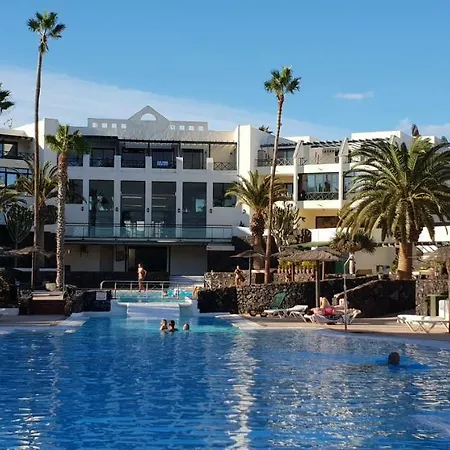 Casa Serafin Primera Linea 40b Willa