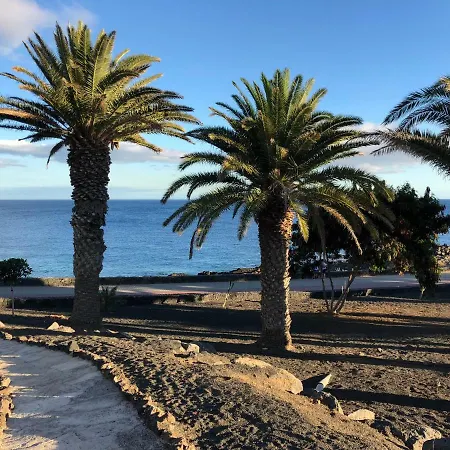 Casa Serafin Primera Linea 40b Willa Costa Teguise